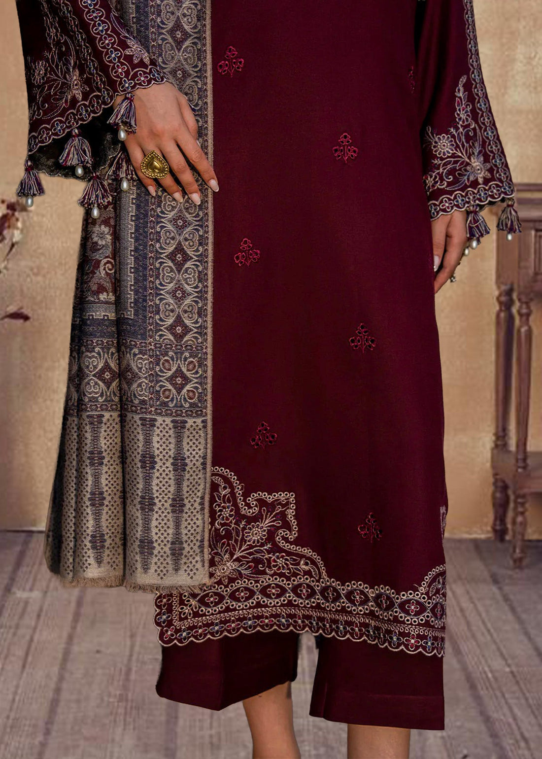 Mannat Embroiderd 3pc full look