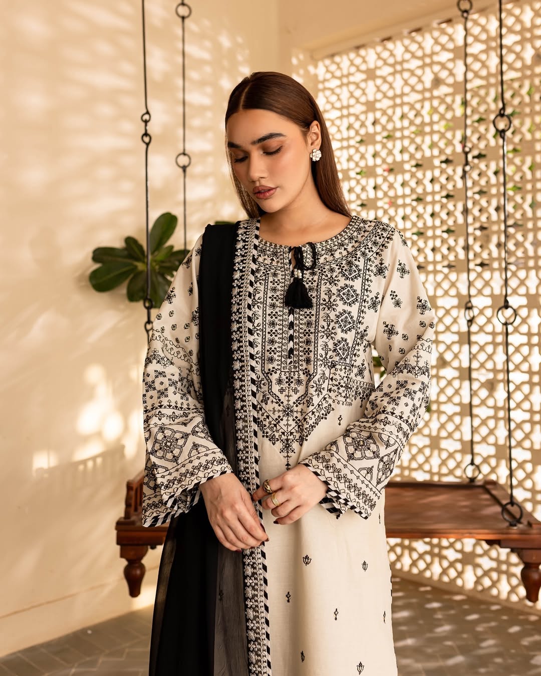 Arfa embroidered shirt front detail