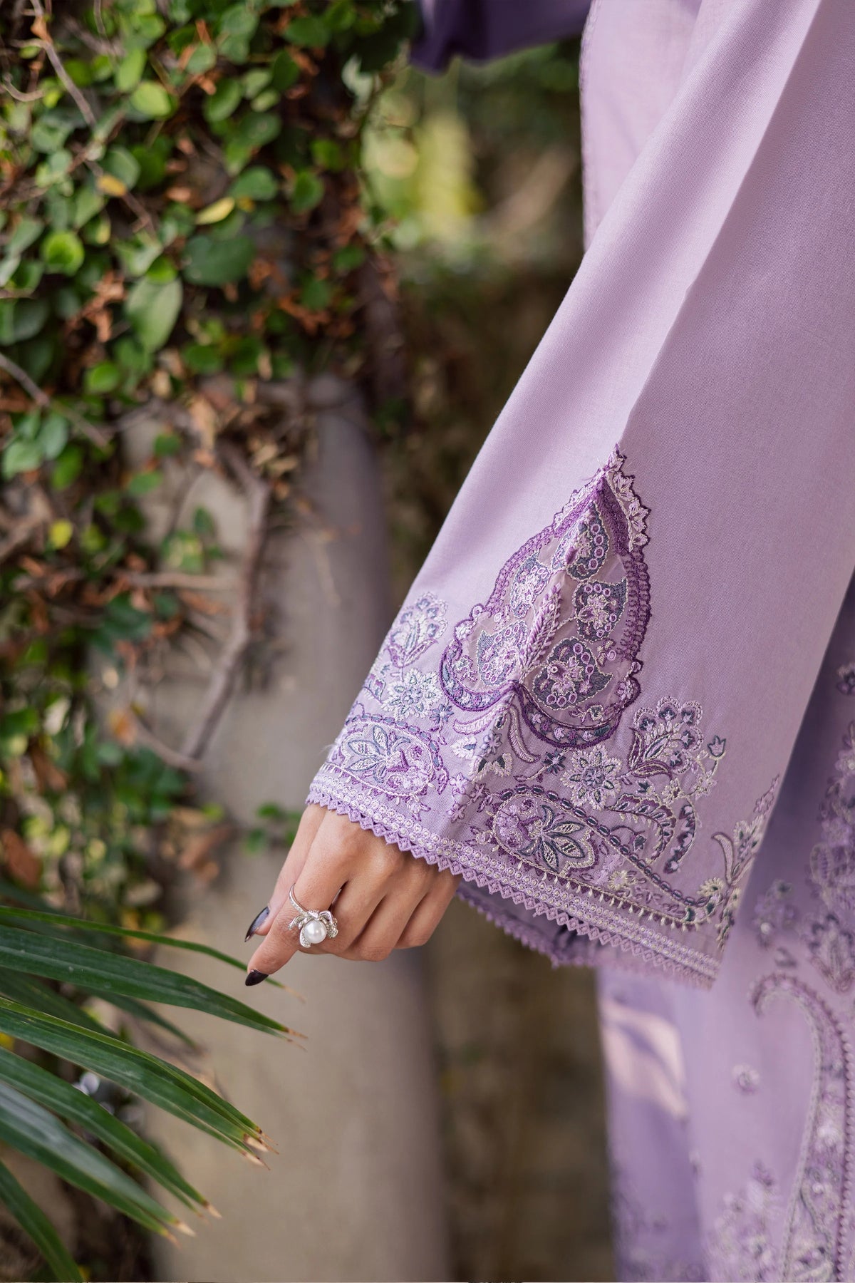 Lilac Aura Embroidered Lawn 3PC