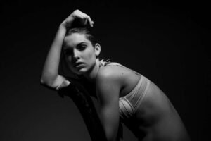 model-2591828_1280