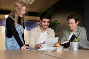 Business Ideas for Students: 50+ Easy Ideas for Teens & Young Entrepreneurs